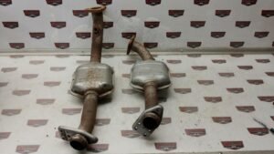 1994-1996 Impala SS 5.7L LT1 OEM Exhaust Catalytic Converters Left & Right 25153057