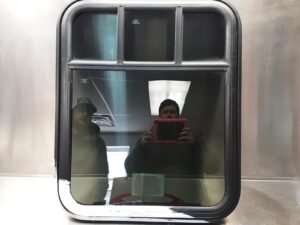 PAINTED Kinro Egress Dual TT Face Latch 24.5″ x 29.94″ Window w/ Handles 114515