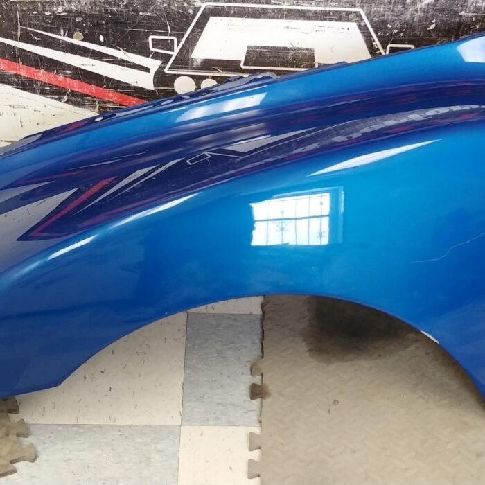 17401637003724522949491817569161 SCRATCH 2003-2006 Chevrolet SSR OEM Left Driver Front Fender Pacific Blue