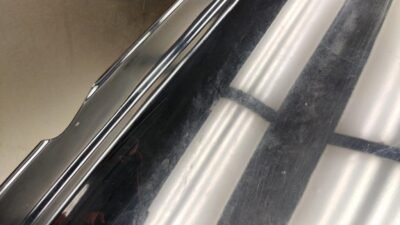 SCRATCH 2003-2006 Chevrolet SSR OEM Left Driver Side Front Fender Black