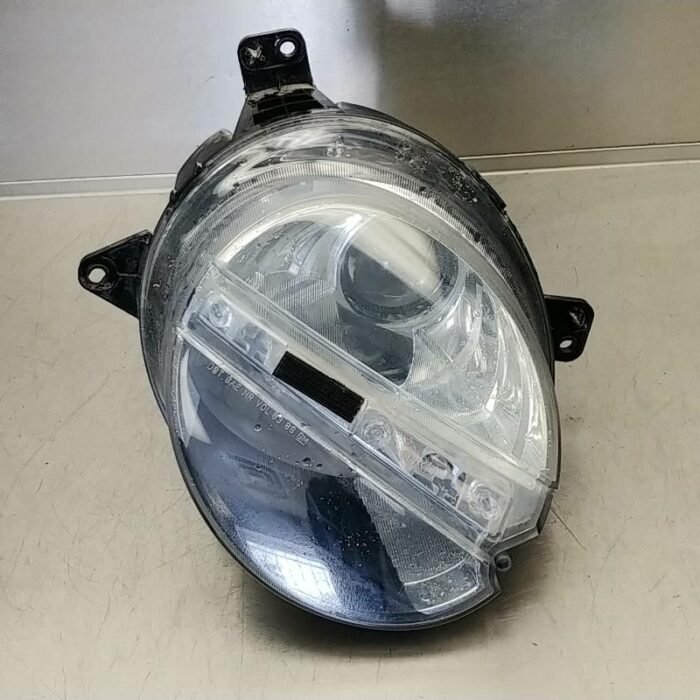 17466313826102010620347912939804 2003-2006 Chevrolet SSR OEM Right Passenger Headlight Lamp 15110118