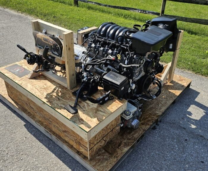 25-049-3-1024x577 2022 Silverado 6.2L L87 Engine 10 Speed Auto Trans Transfer Case 4×4 Turn Key Pallet 28k Miles