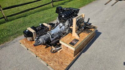 25-049-5 2022 Silverado 6.2L L87 Engine 10 Speed Auto Trans Transfer Case 4×4 Turn Key Pallet 28k Miles