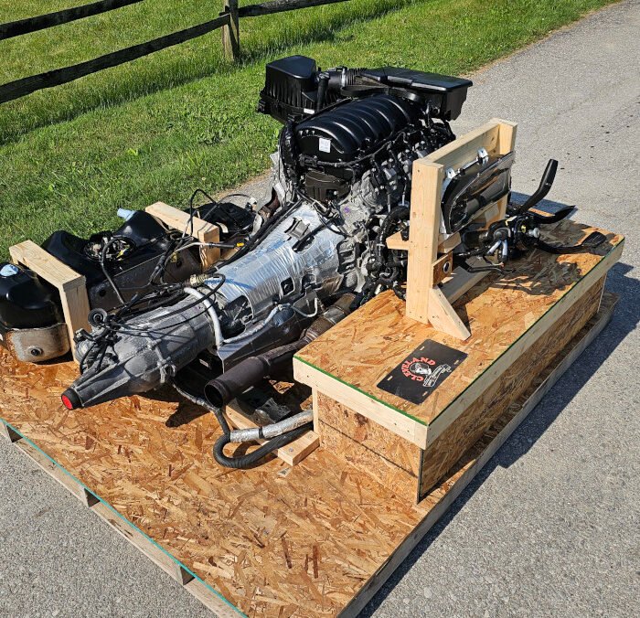 25-049-5 2022 Silverado 6.2L L87 Engine 10 Speed Auto Trans Transfer Case 4×4 Turn Key Pallet 28k Miles