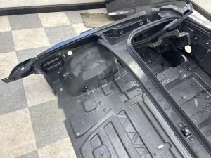 CRACKED 2014-2019 C7 Chevrolet Corvette Convertible OEM Rear Tub Trunk Body