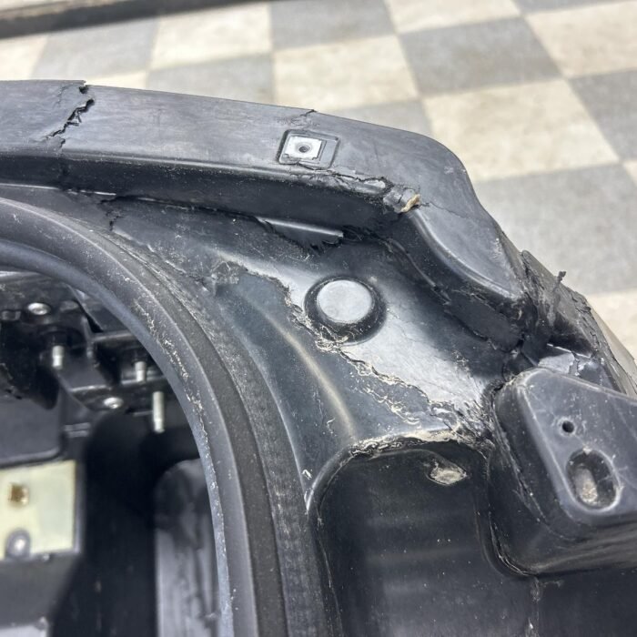 CRACKED 2014-2019 C7 Chevrolet Corvette Convertible OEM Rear Tub Trunk Body